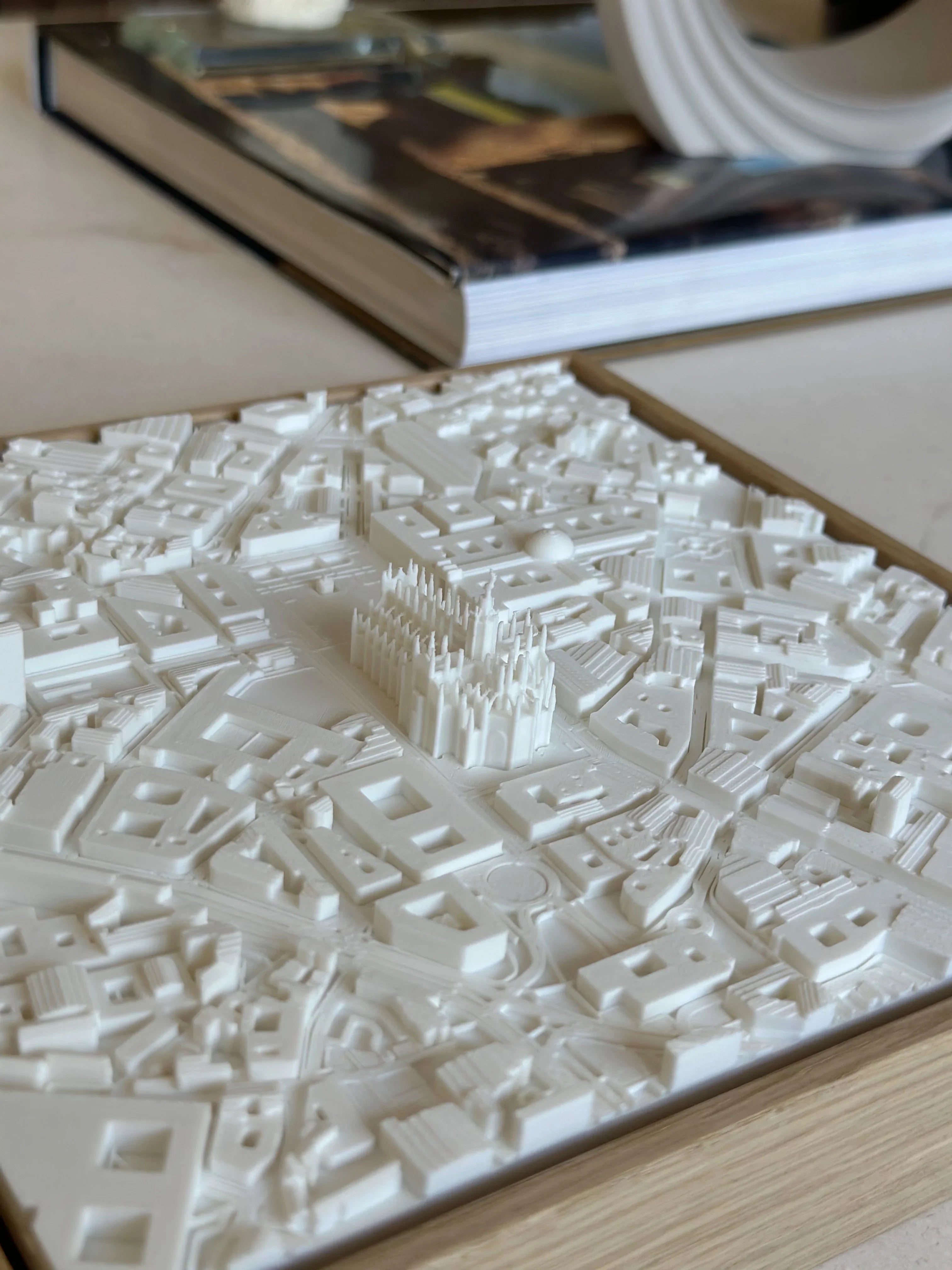 3D city map wall art showing detailed buildings, perfect for travelers and home decor