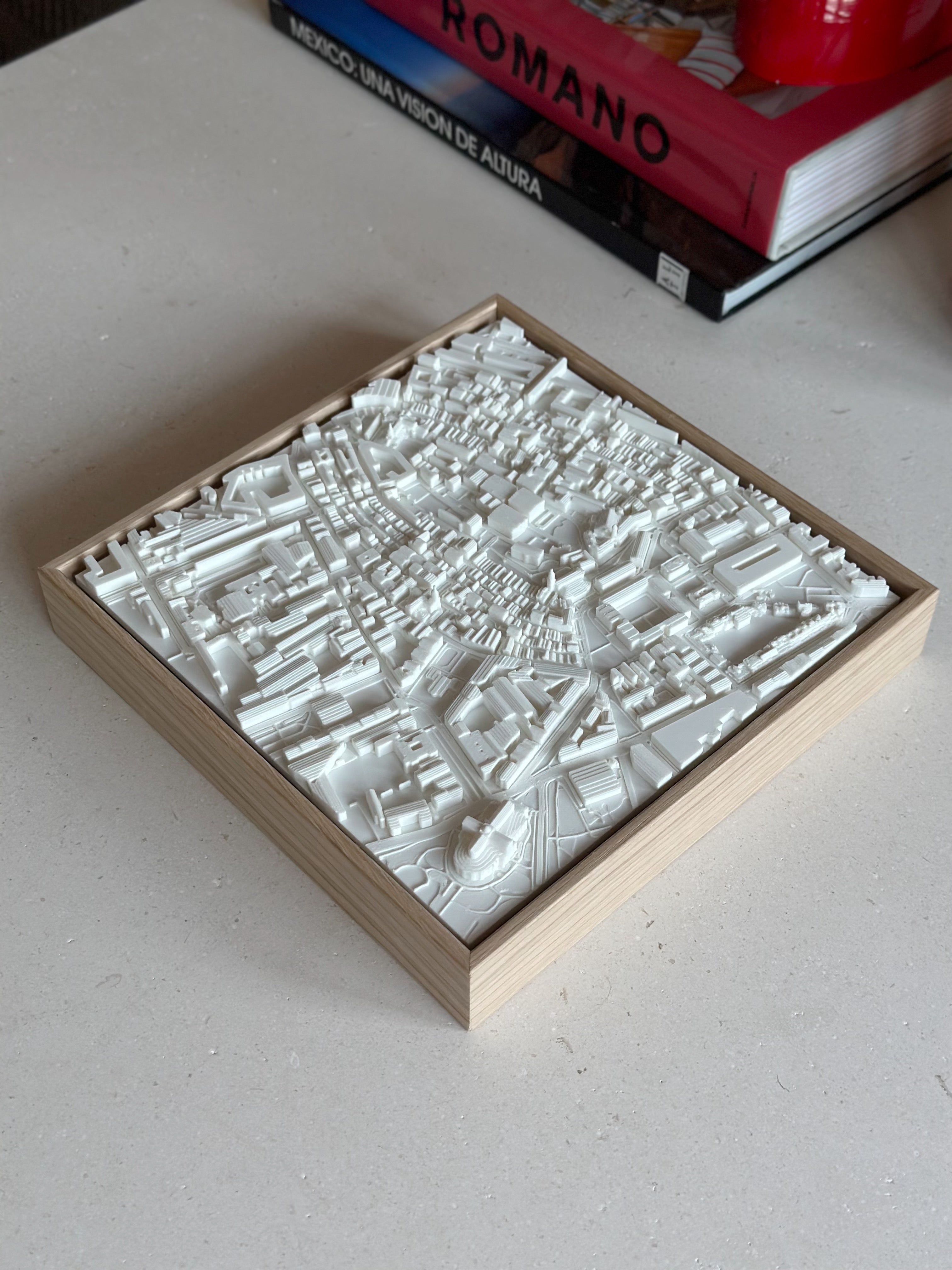 Cuadro 3D de la Catedral de VItoria en relieve para decoración minimalista - WalledMaps