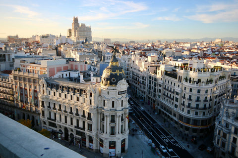 Madrid - Gran Via y Edificio Metropolis