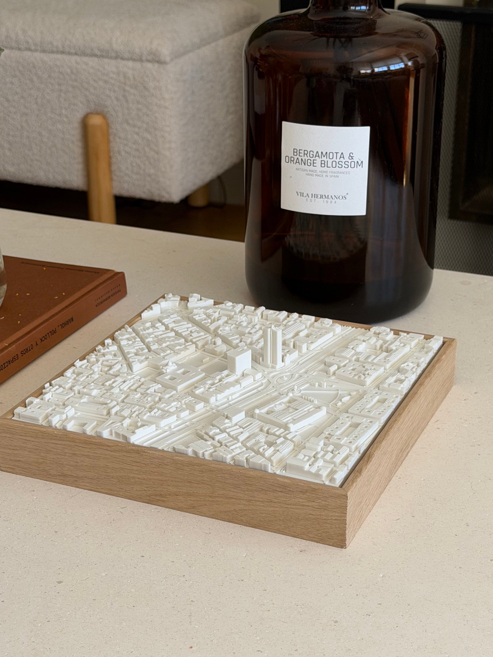 Mapa 3D de Madrid, Colón, formato Compact, enmarcado en roble macizo