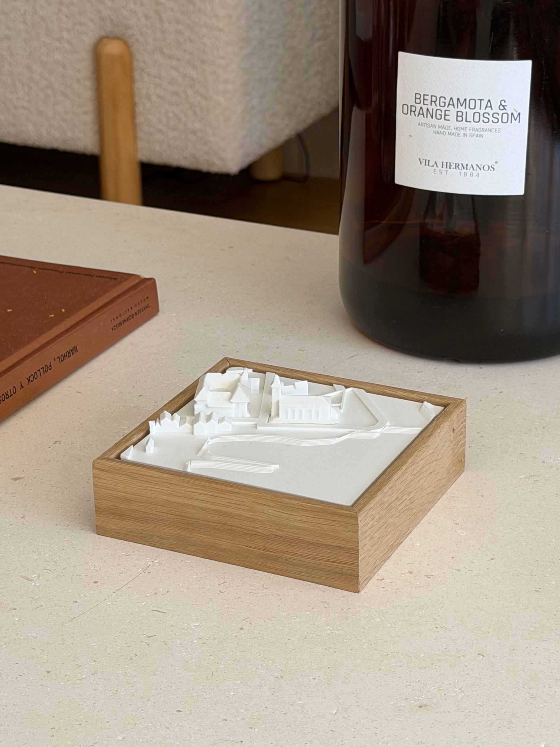 Mapa 3D de Luanco, formato Mini, enmarcado en roble macizo